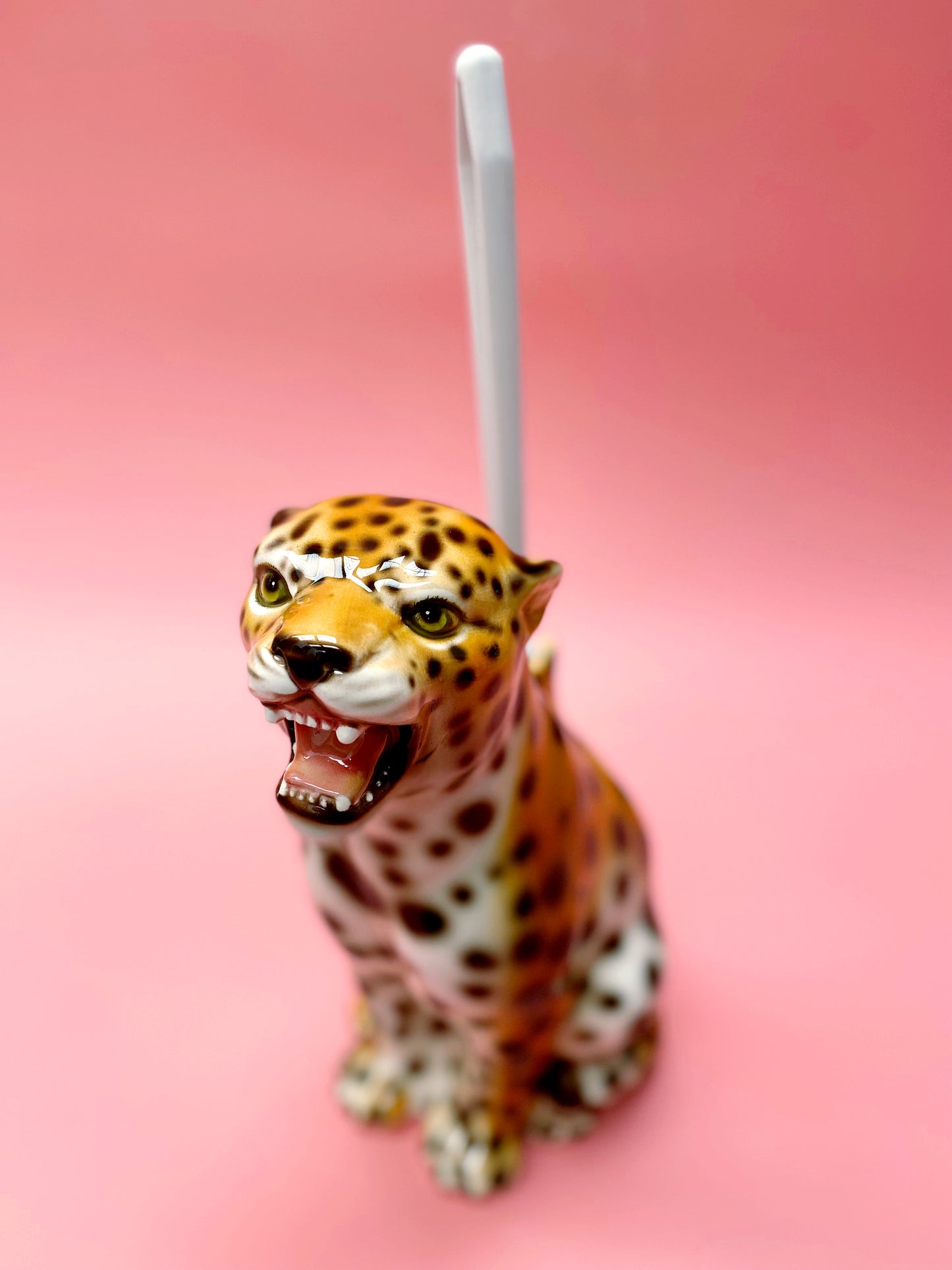 'Dexter' Toilet Brush Classic Ceramic Leopard Statue