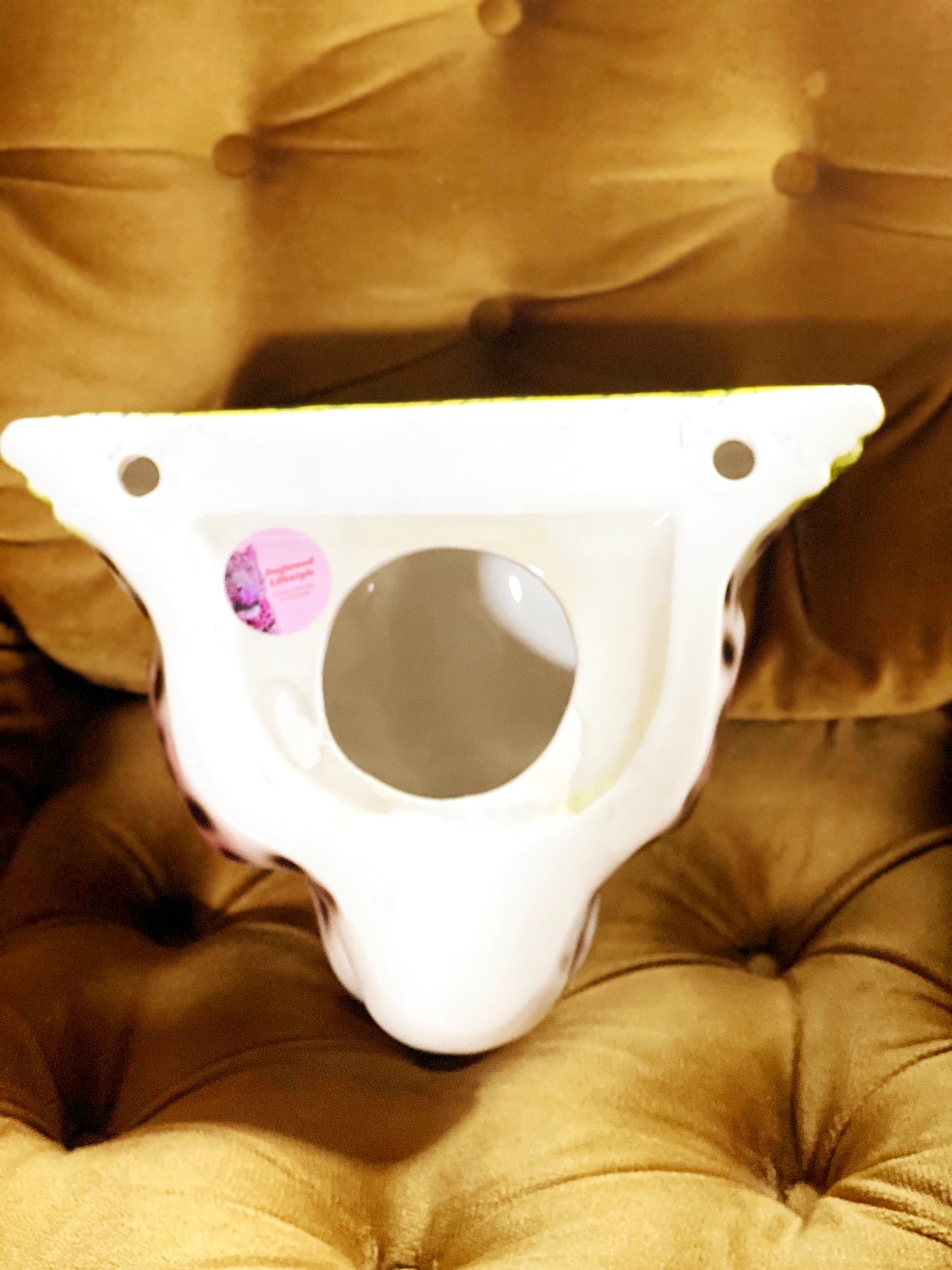 'Kate' Pink Ceramic Leopard Statue Wall Shelf