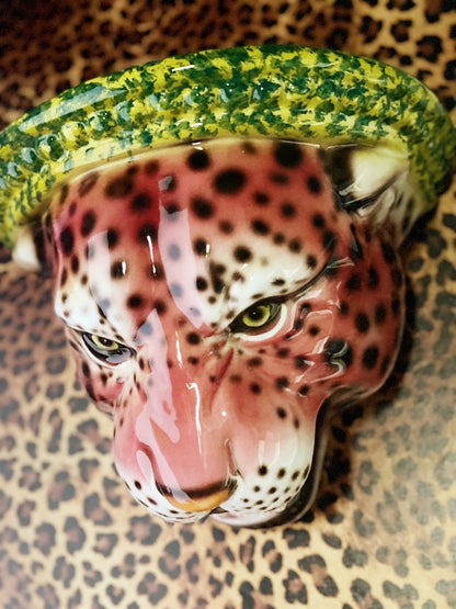 'Kate' Pink Ceramic Leopard Statue Wall Shelf